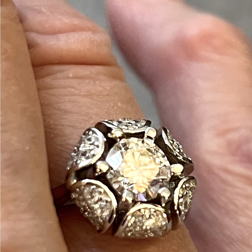 AAA Moissanite D-Color, VVSI. 7mm, Rhodium over 925 S.Silver